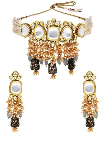 Kundan Choker Necklace Set in Gold finish