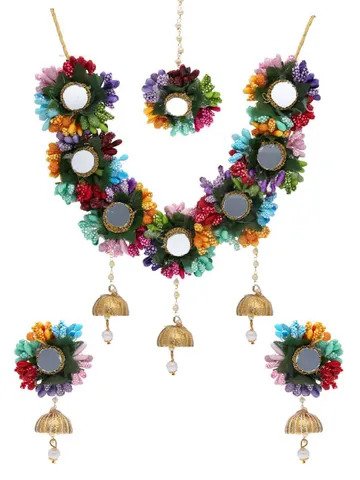 Floral Necklace Set in Multicolor