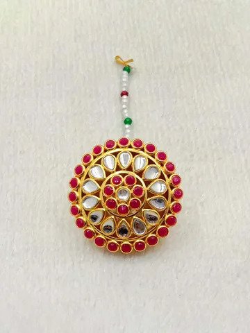 Kundan Maang Tikka in Gold finish