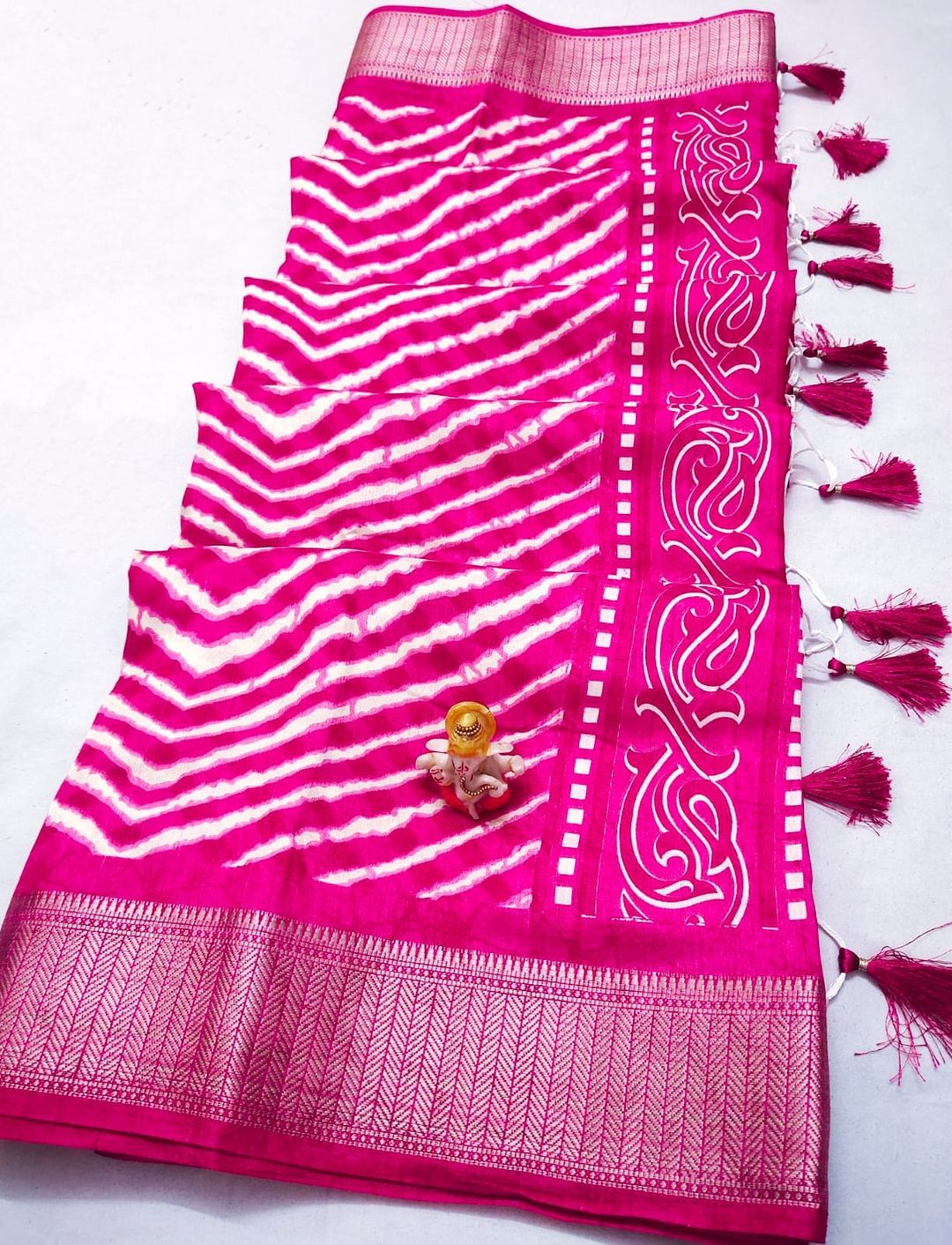 Dola Silk Fabric With Traditional Designe & Beautiful Jaquard border Saree