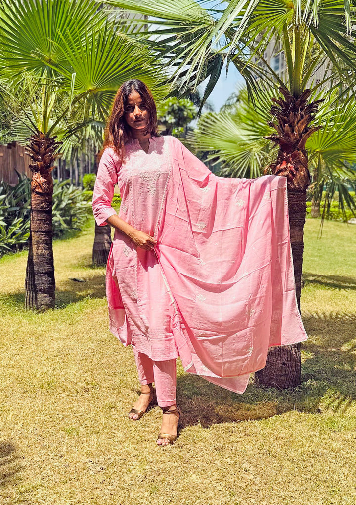 Women Oyster Pink Cotton Kurta, Pant And Dupatta Set