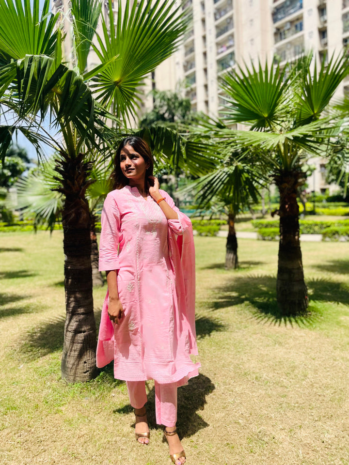 Women Oyster Pink Cotton Kurta, Pant And Dupatta Set