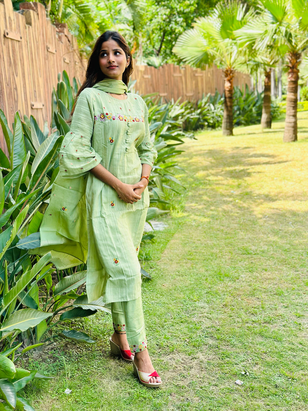 Women Camo Green Cotton Kurta, Pant And Dupatta Set