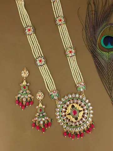 Kundan Long Necklace Set in Gold FI