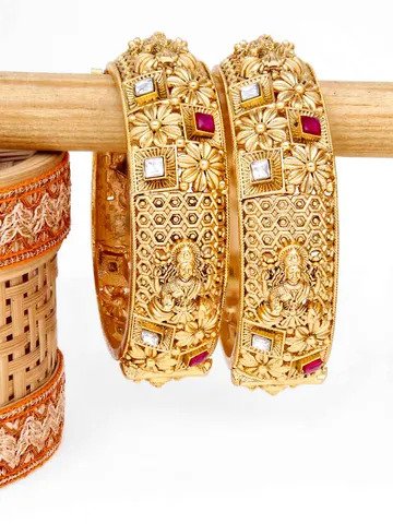 Temple Bangles in Rajwadi finish