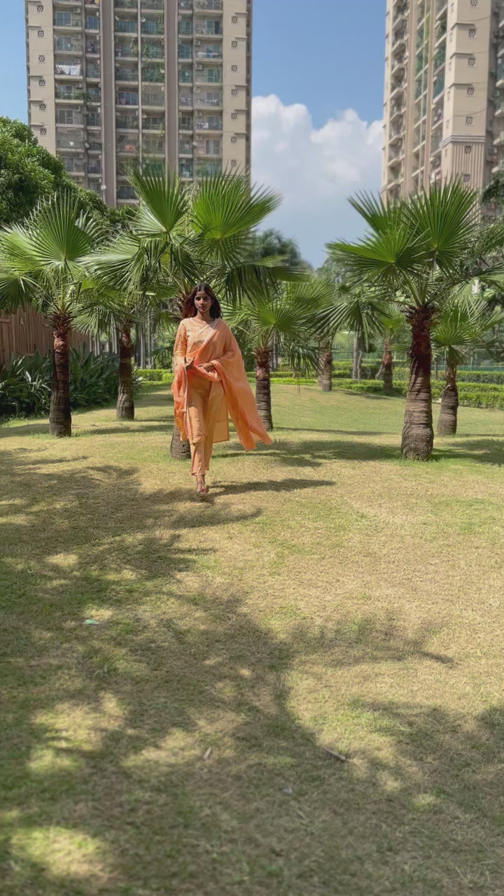 Women Orange cotton Kurta, Pant And Dupatta Set